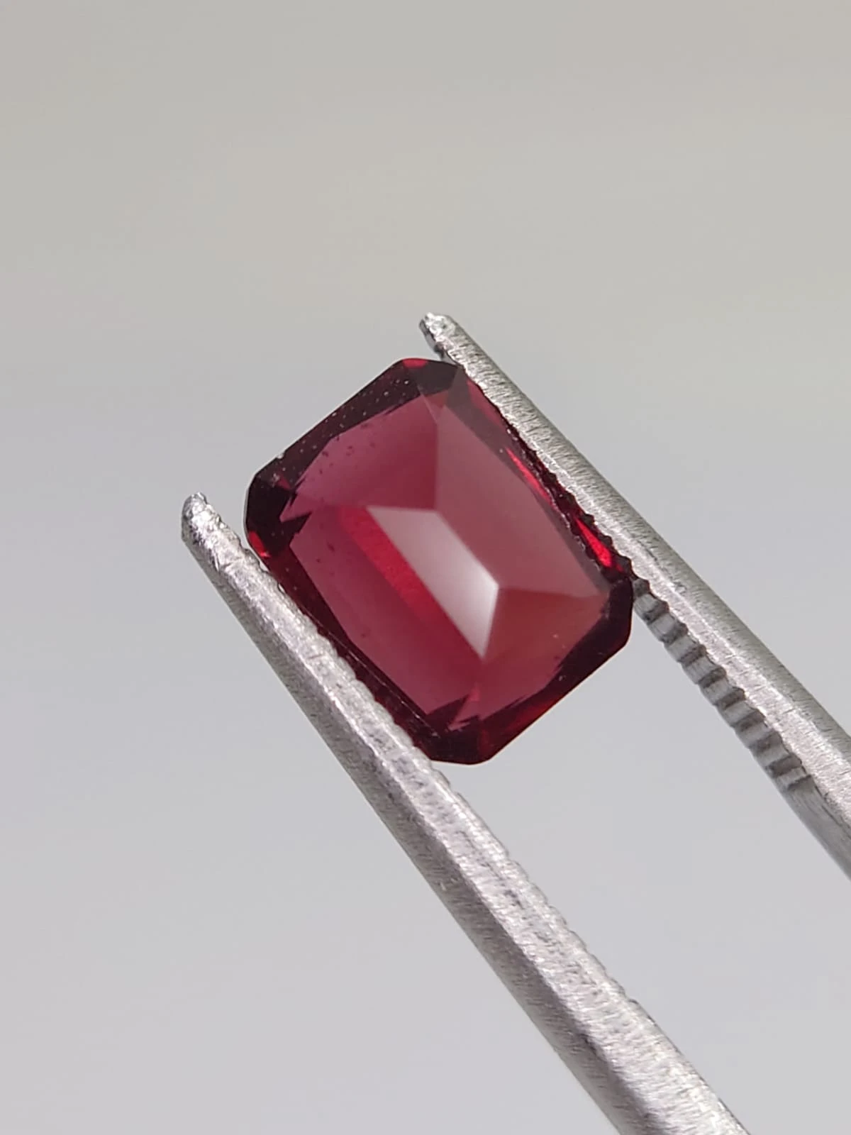 1.8ct Natural Cushion Facated Rhodolite Garnet from Tanzania — view 4